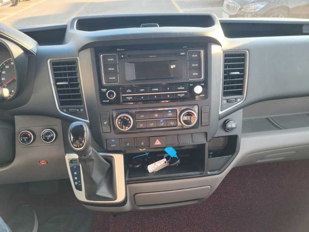 HYUNDAI Solati - Vista 11