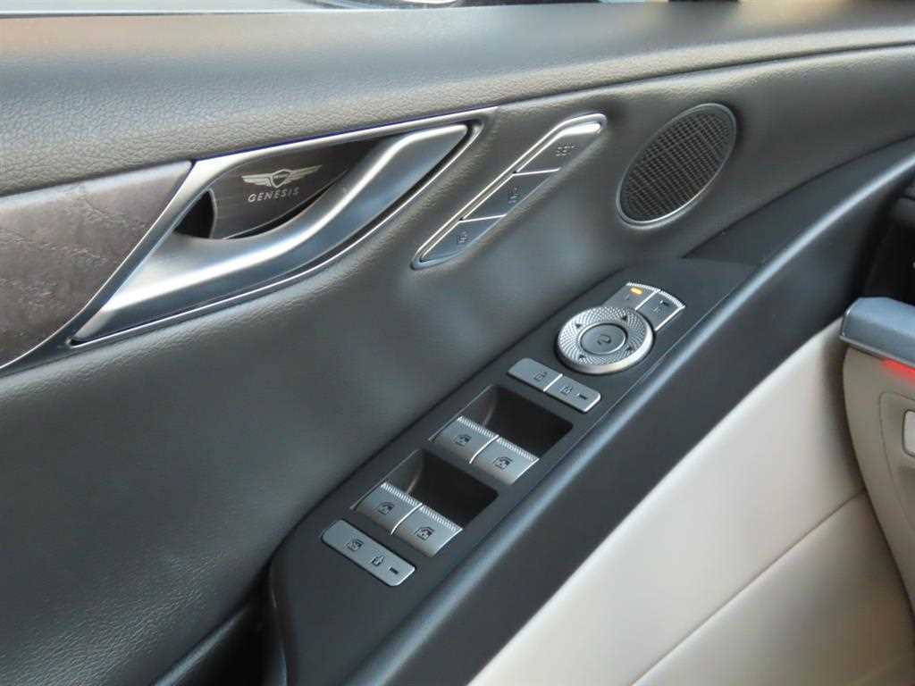 Genesis G80 - Vista 8