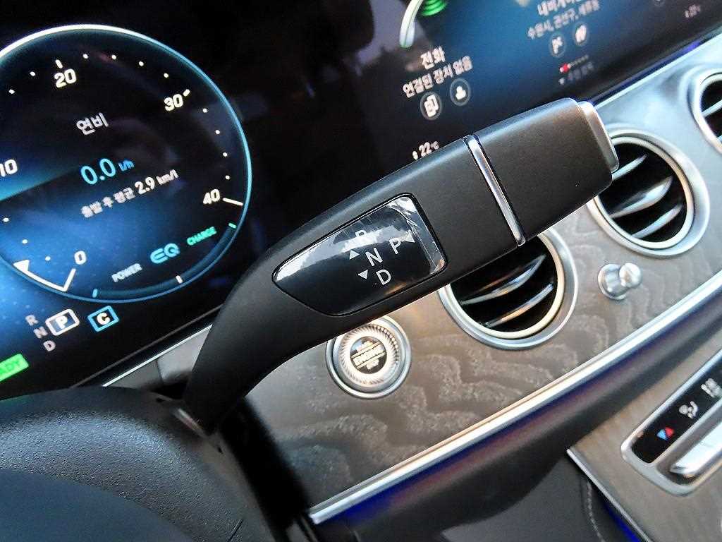 Mercedes Benz E class - Vista 11