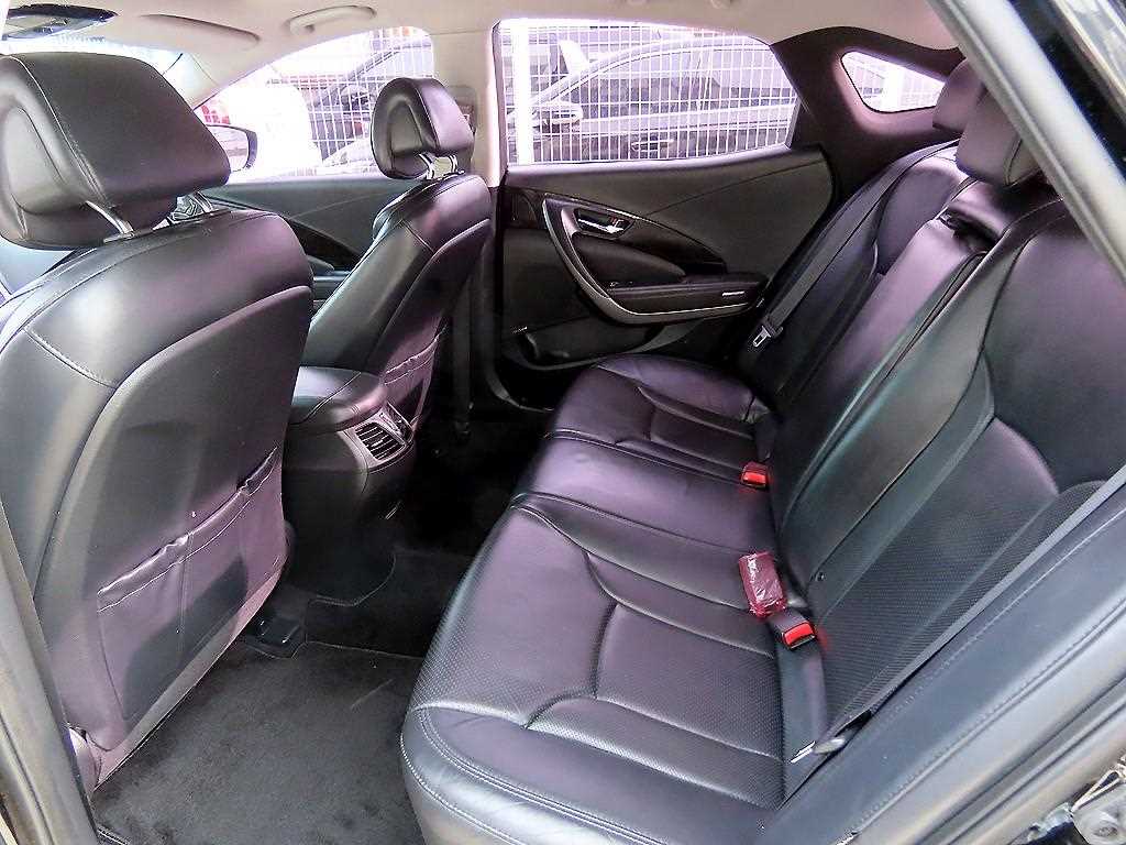 HYUNDAI Grandeur - Vista 6
