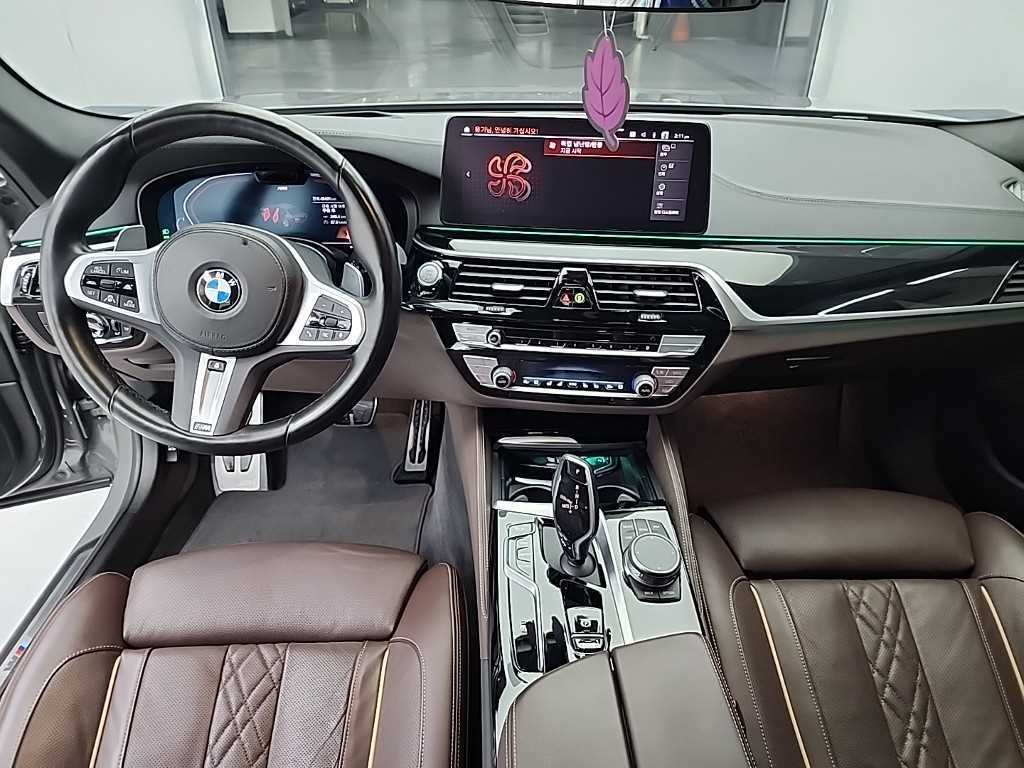 BMW 5 Series - Vista 7