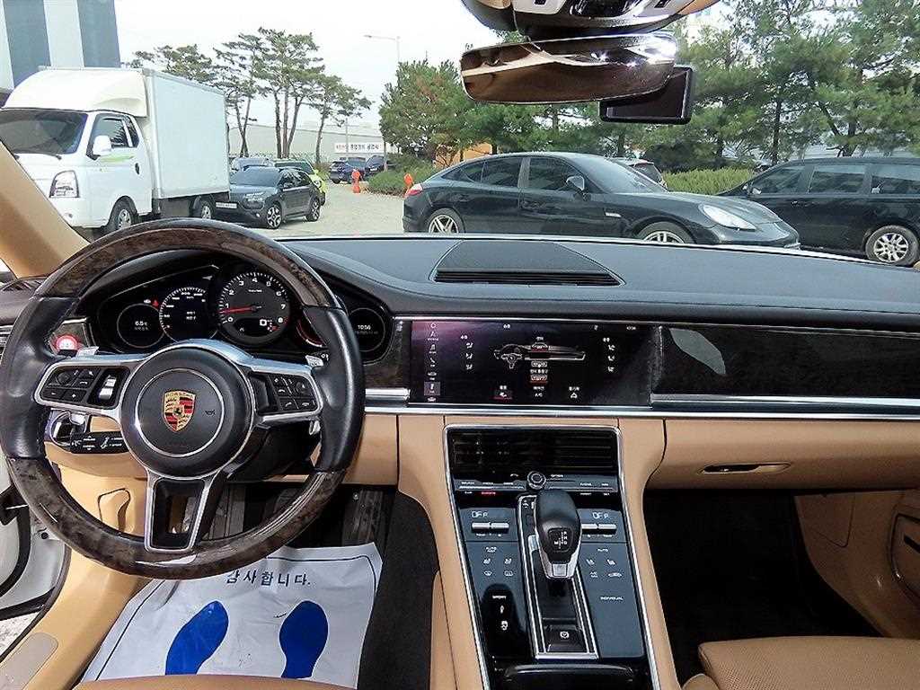 Porsche Panamera - Vista 7