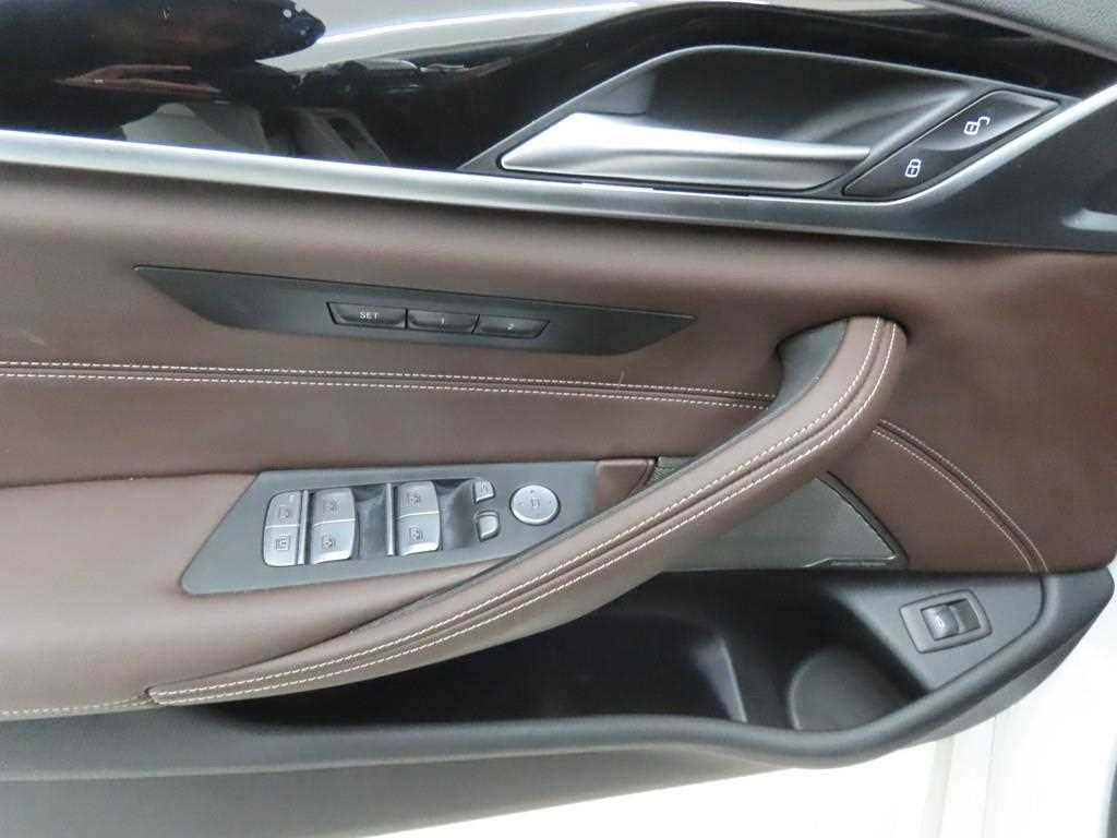 BMW 5 Series - Vista 10