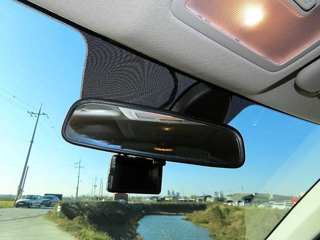 HYUNDAI Venue - Vista 12