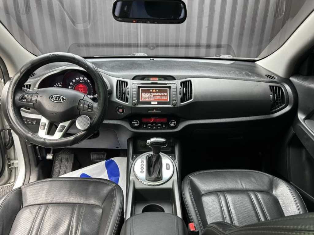 KIA Sportage - Vista 8