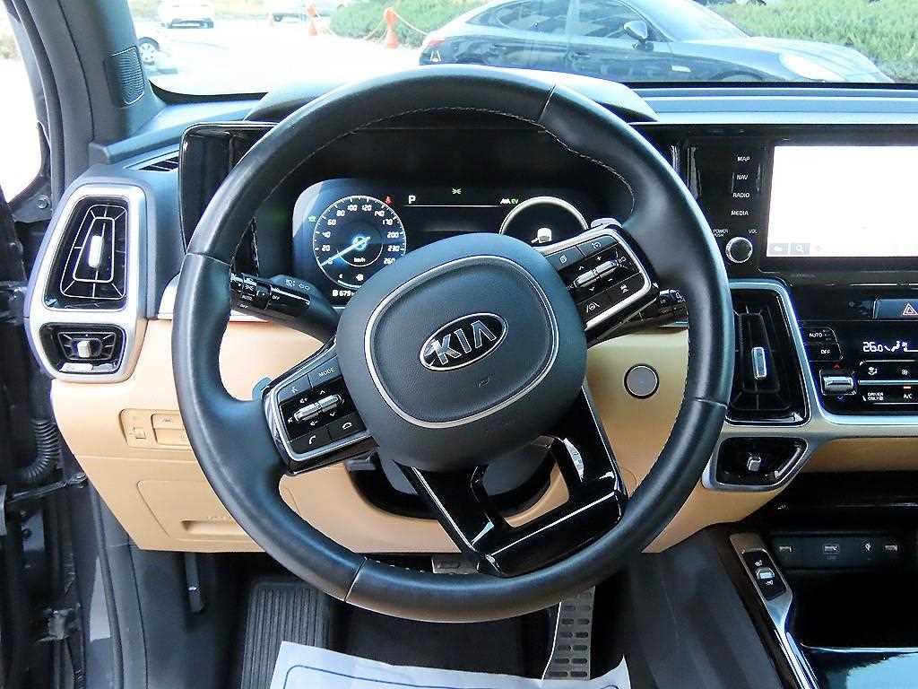 KIA Sorento - Vista 8