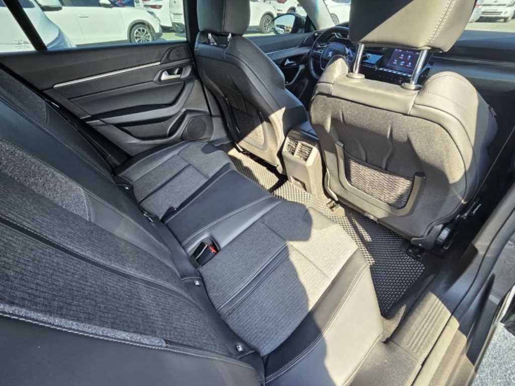 Peugeot 508 - Vista 9