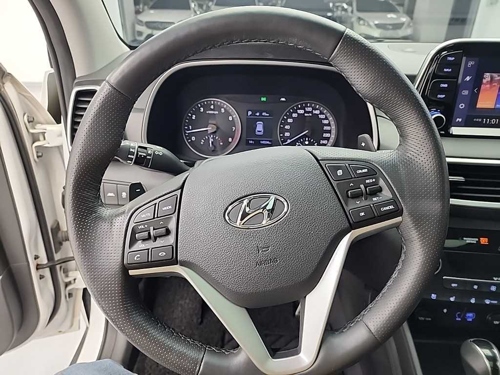 HYUNDAI Tucson - Vista 10