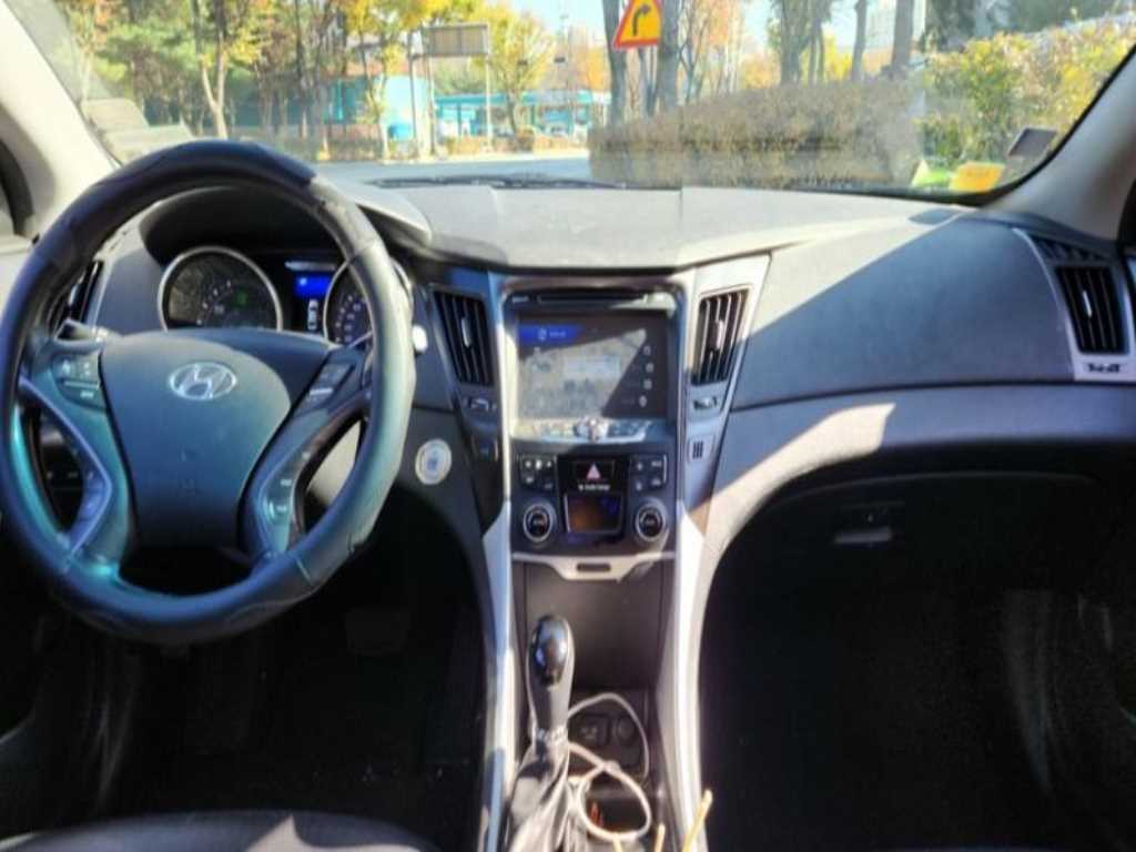 HYUNDAI Sonata - Vista 5