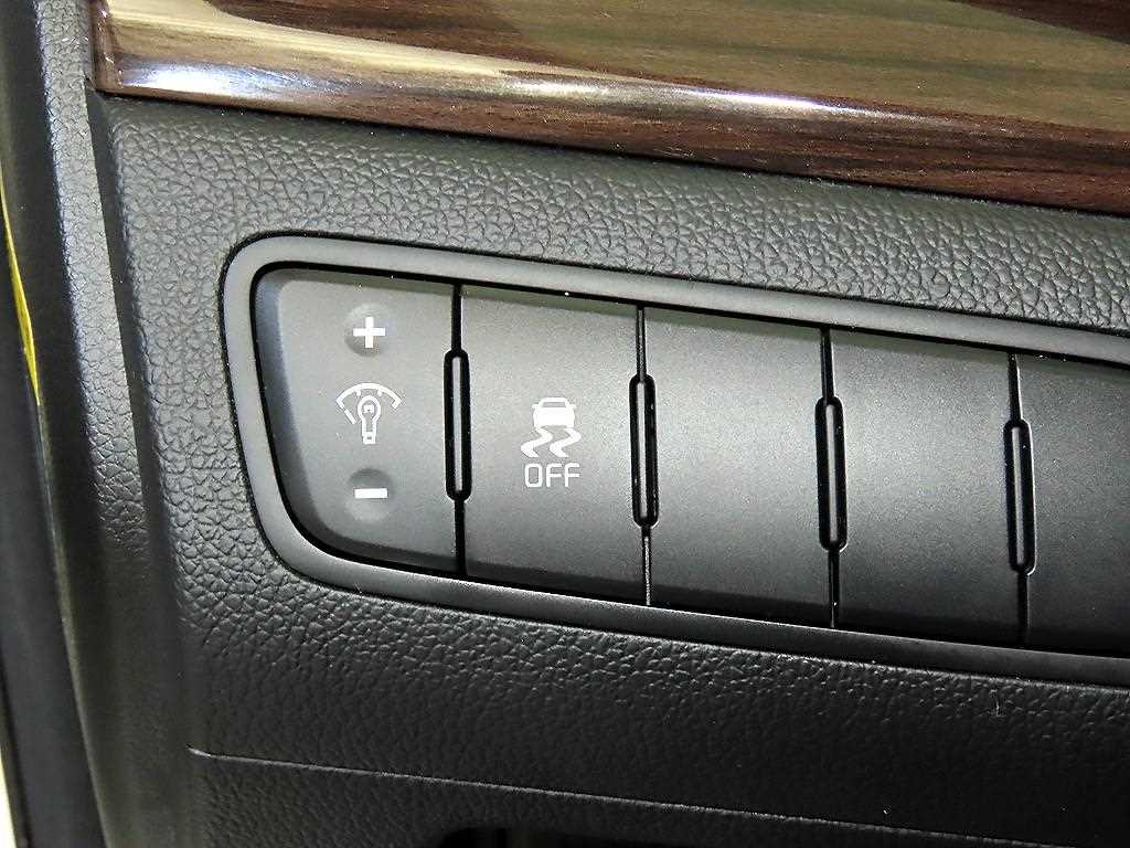 KIA K7 2016 Blanco - Importación desde Corea - HF Imports Iquique - Foto 14