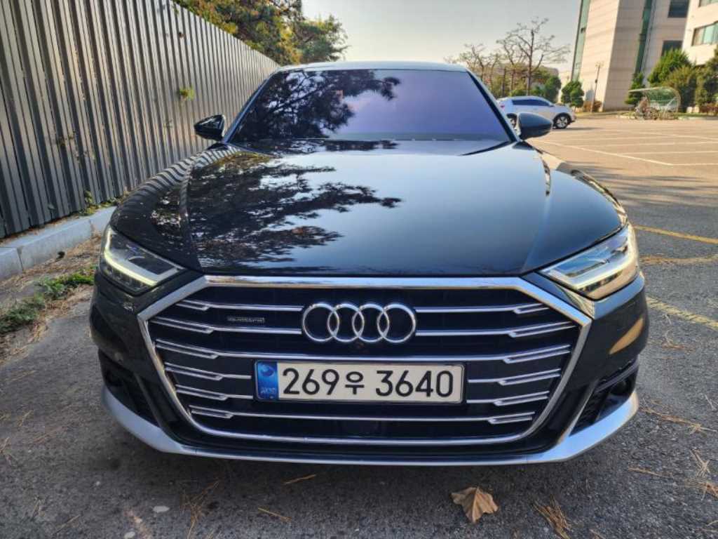 Audi A8 - Vista 5