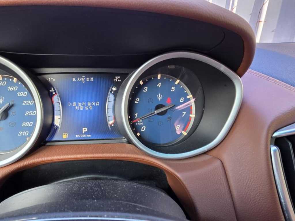 Maserati Ghibli - Vista 6