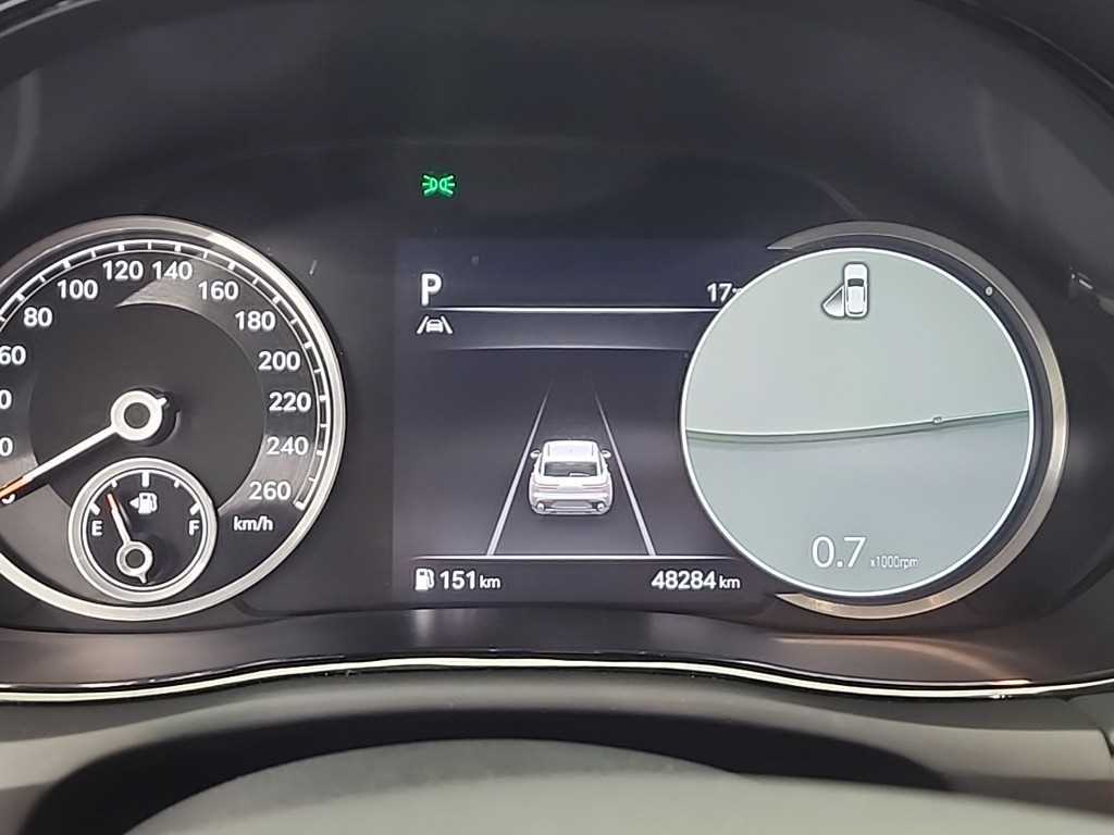 Genesis GV70 - Vista 6