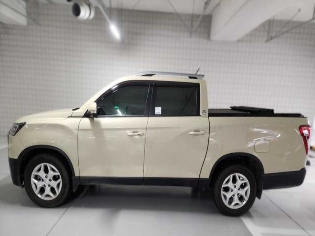 Ssangyong Rexton - Vista 3