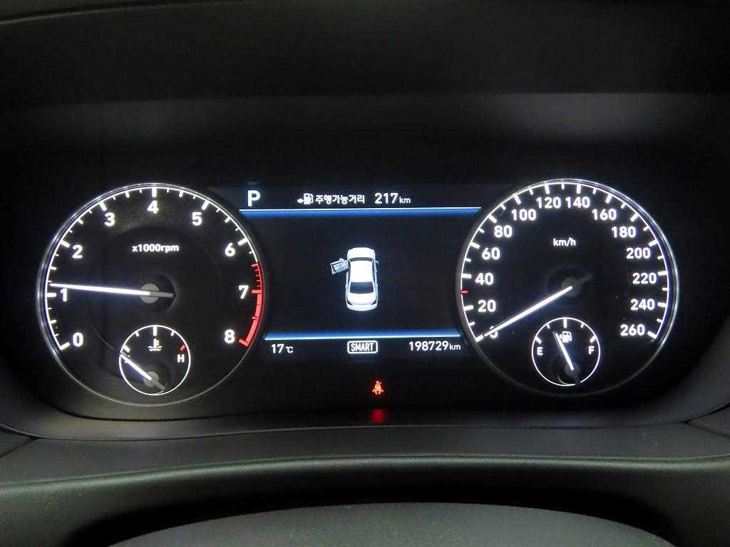 Genesis EQ900 - Vista 6