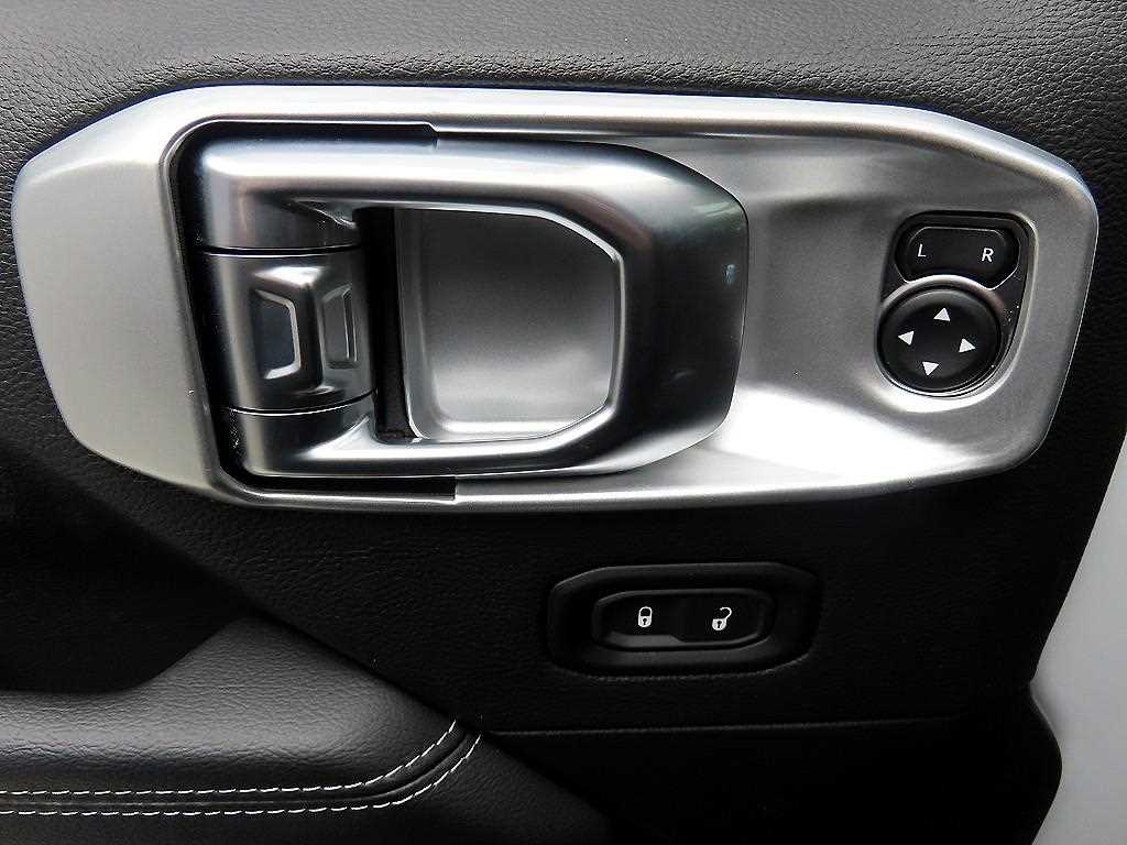 Jeep Wrangler - Vista 11