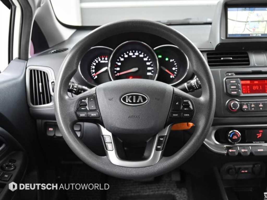 KIA Pride 2012 Blanco - Importación desde Corea - HF Imports Iquique - Foto 13