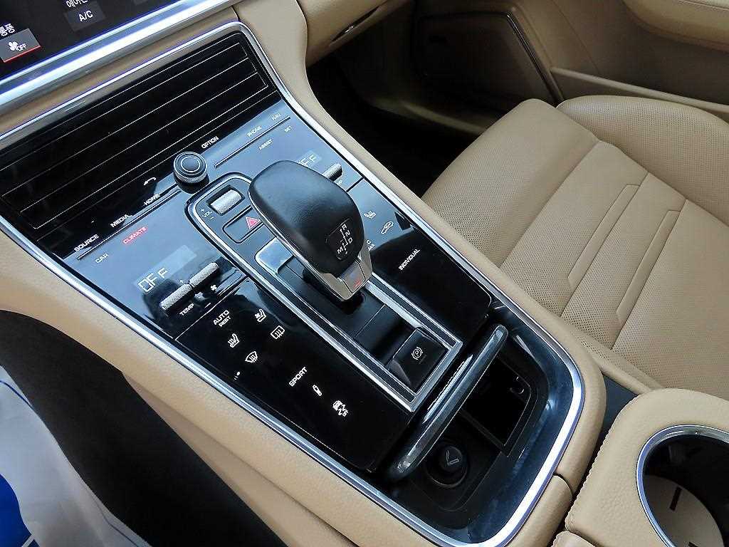 Porsche Panamera - Vista 10