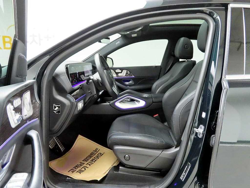 Mercedes Benz GLE Class - Vista 12