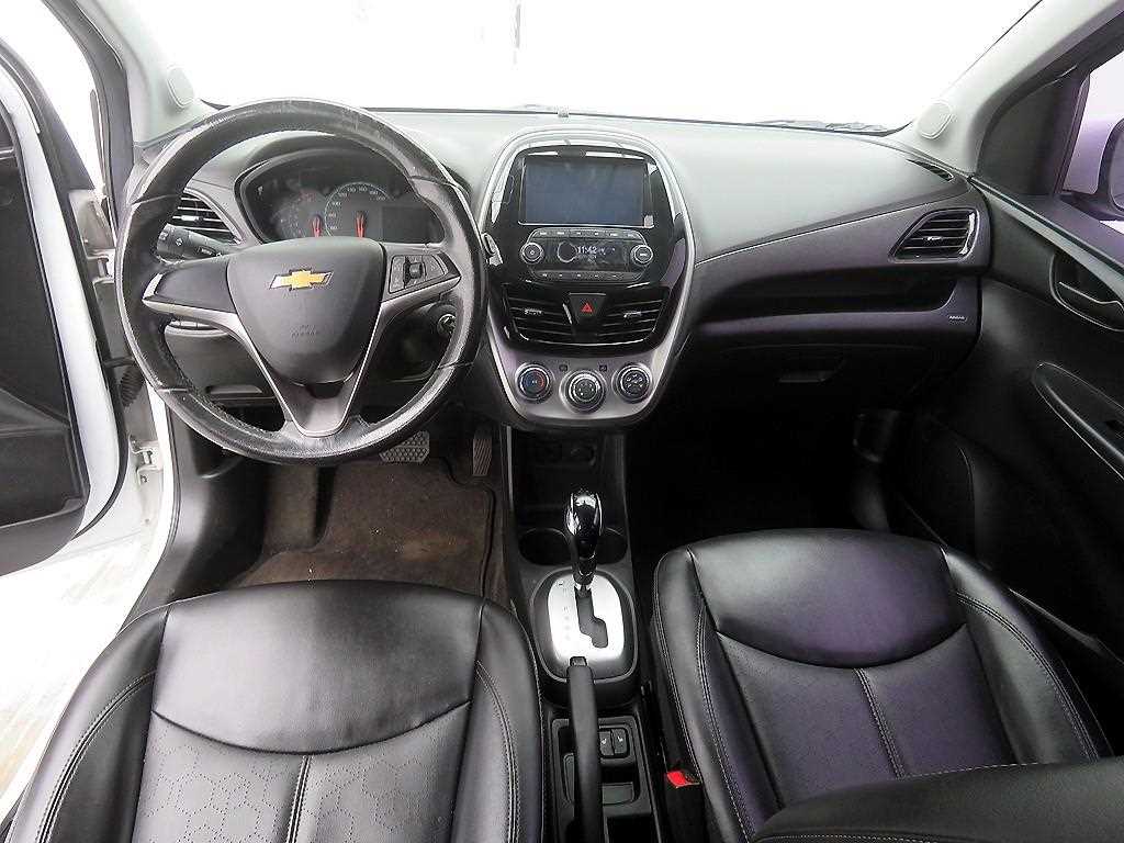 Chevrolet Spark - Vista 8