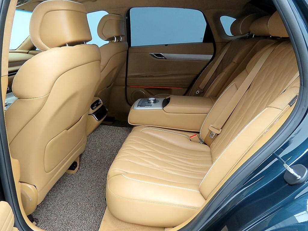 Genesis G80 - Vista 7