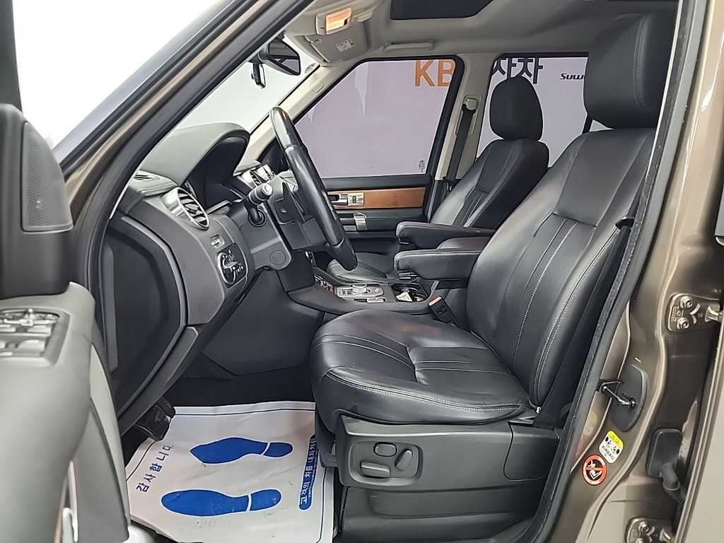 Land Rover Discovery - Vista 11