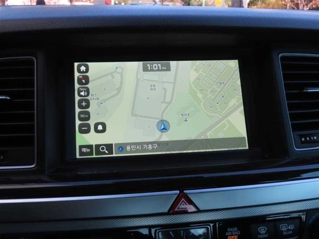 Genesis G80 - Vista 8