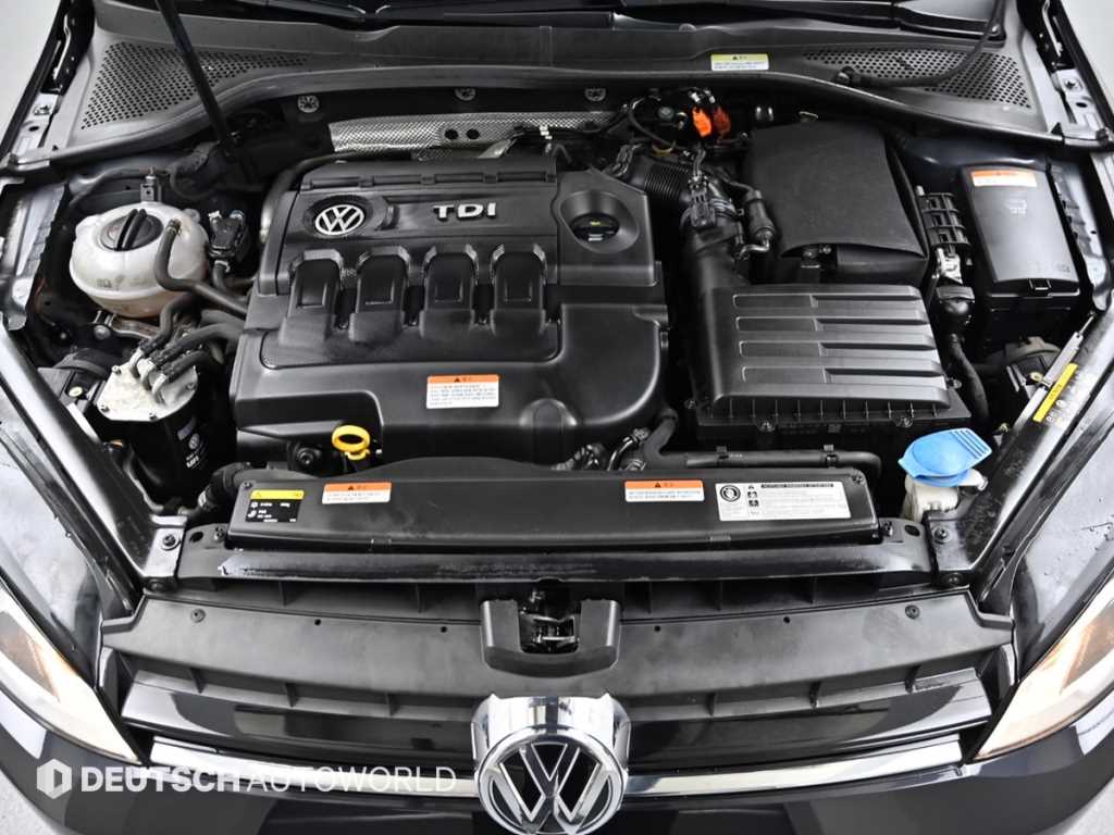 Volkswagen Golf - Vista 6