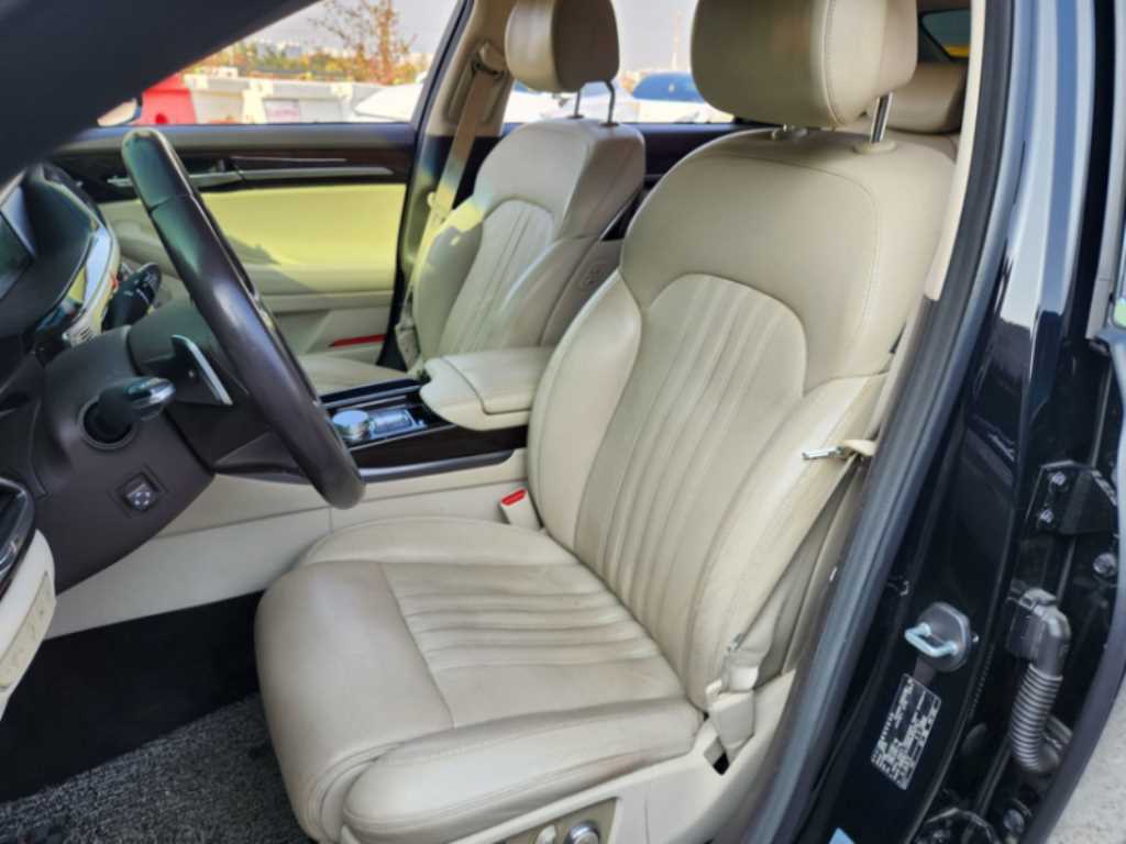 Genesis EQ900 - Vista 8