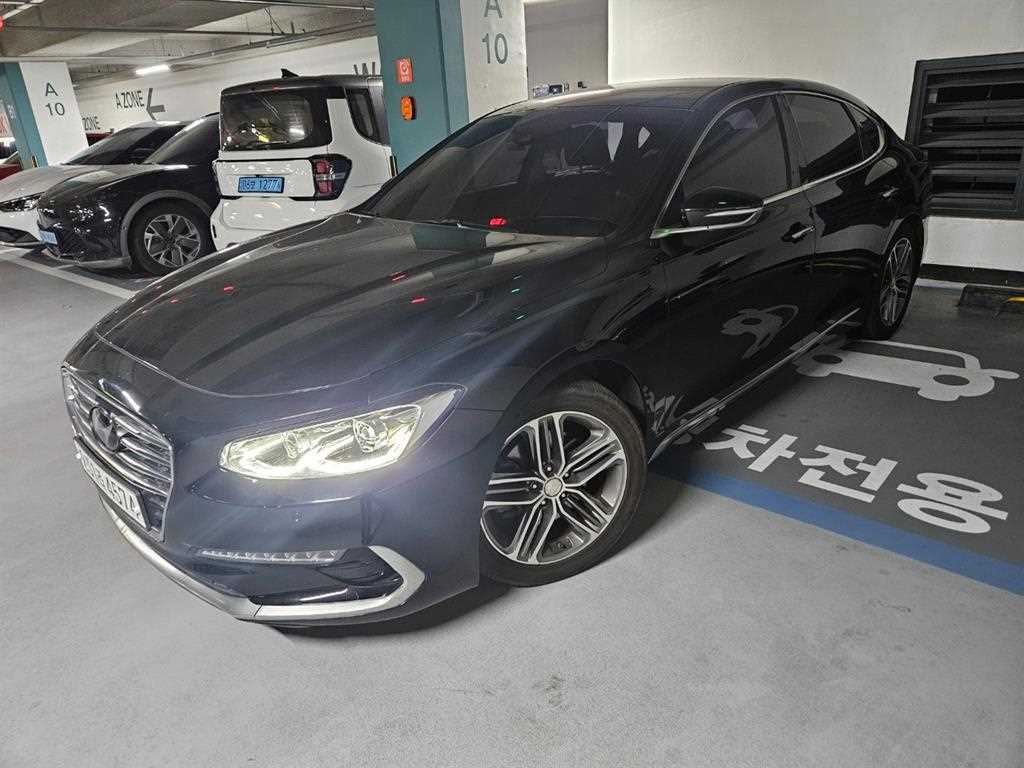 HYUNDAI Grandeur - Vista 2