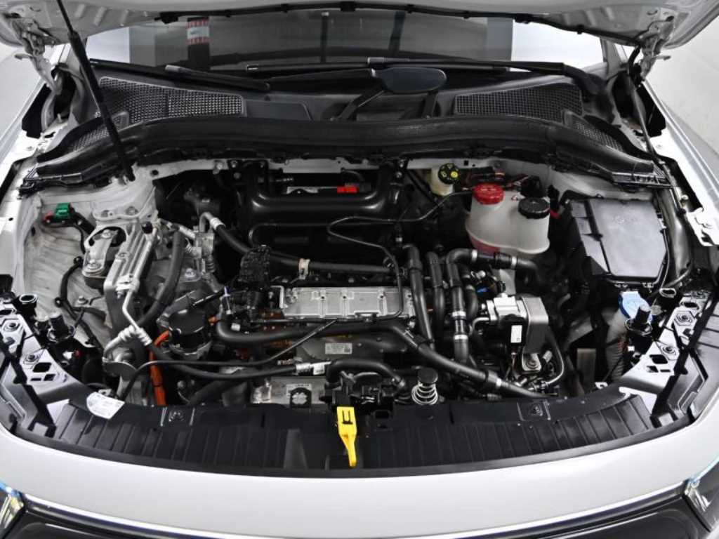 Mercedes Benz EQA - Vista 6