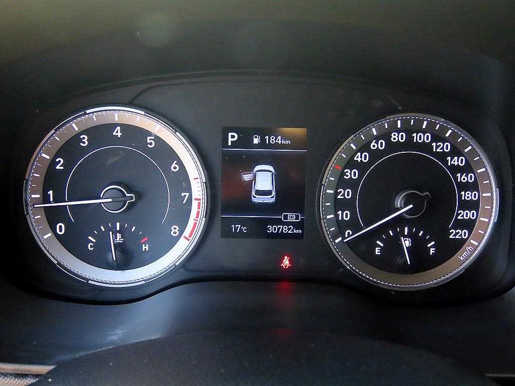 HYUNDAI Venue - Vista 8