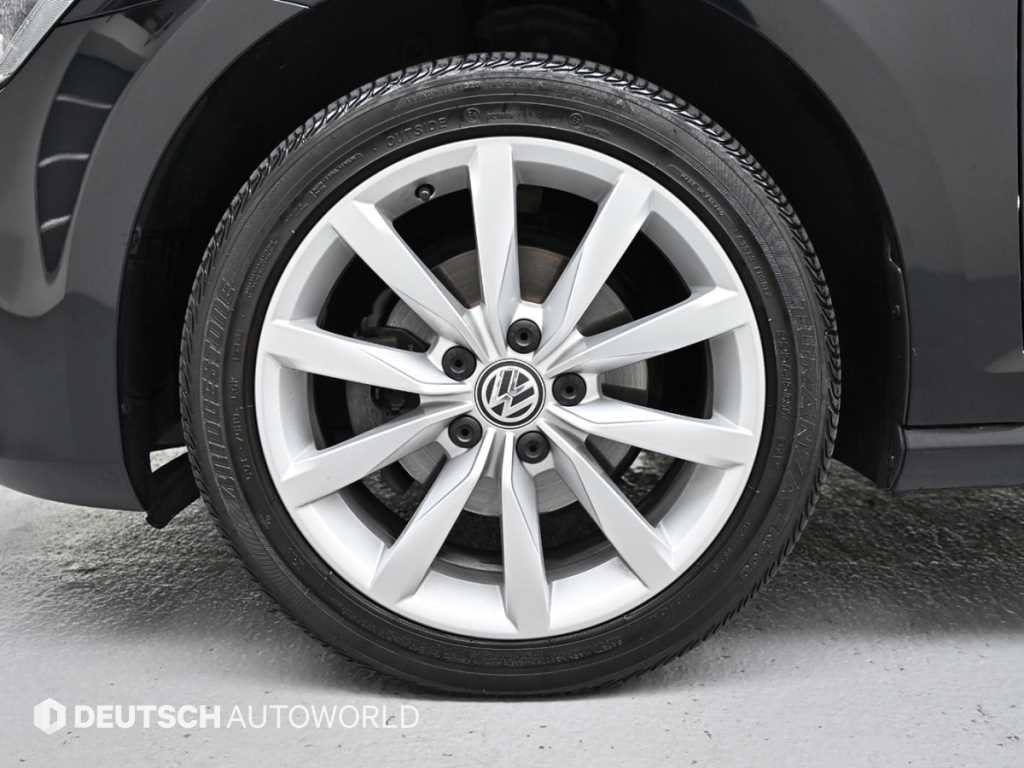 Volkswagen Golf - Vista 5