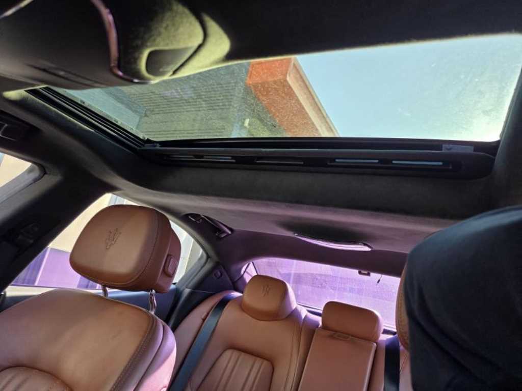 Maserati Ghibli - Vista 10