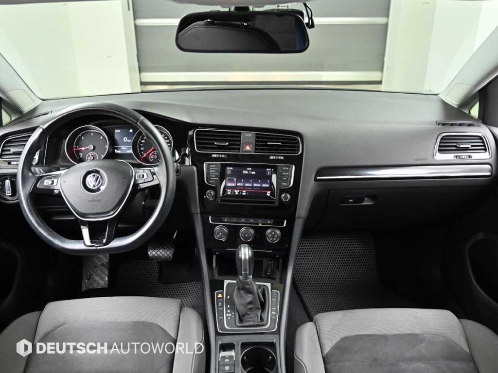 Volkswagen Golf - Vista 7