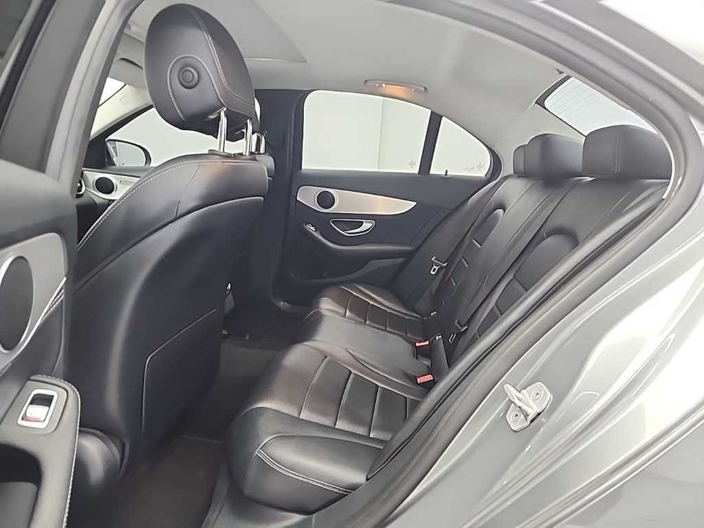 Mercedes Benz C Class - Vista 12