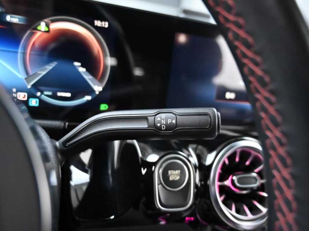 Mercedes Benz EQA - Vista 9