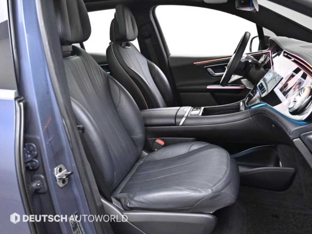 Mercedes Benz EQE - Vista 10