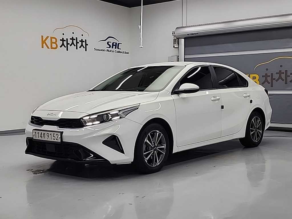 KIA K3 2022 Blanco - Importación desde Corea - HF Imports Iquique - Foto 1