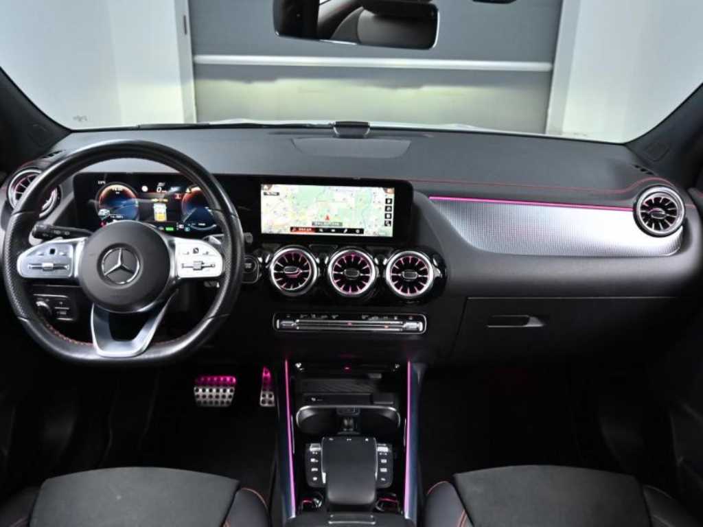 Mercedes Benz EQA - Vista 7