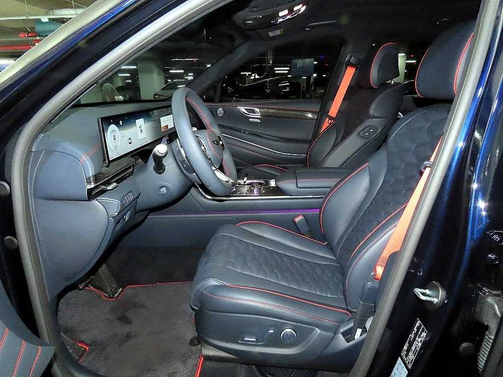 Genesis GV80 - Vista 6