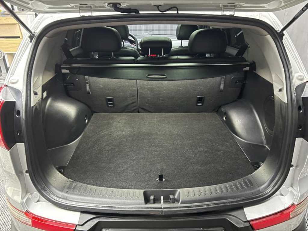 KIA Sportage - Vista 5