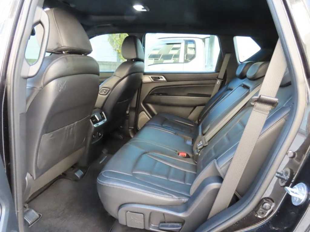 Ssangyong Rexton - Vista 8