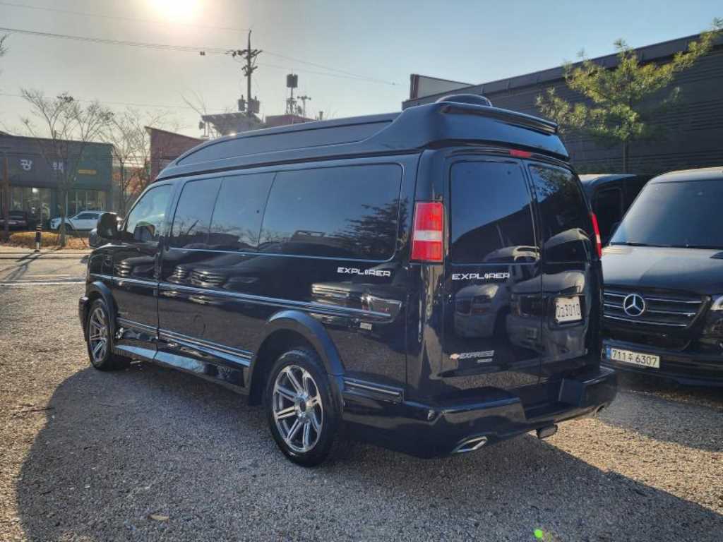 Chevrolet Express van - Vista 6