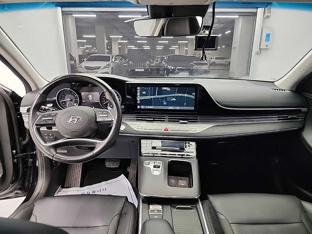HYUNDAI Grandeur - Vista 7