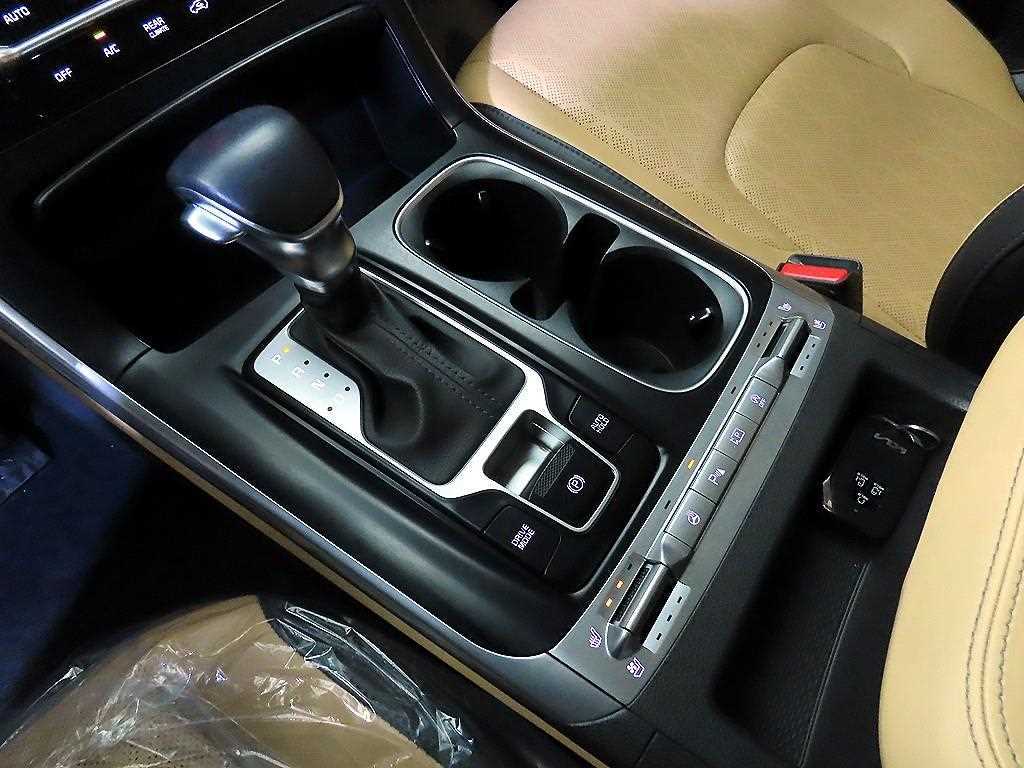 KIA Carnival 2023 Blanco - Importación desde Corea - HF Imports Iquique - Foto 13