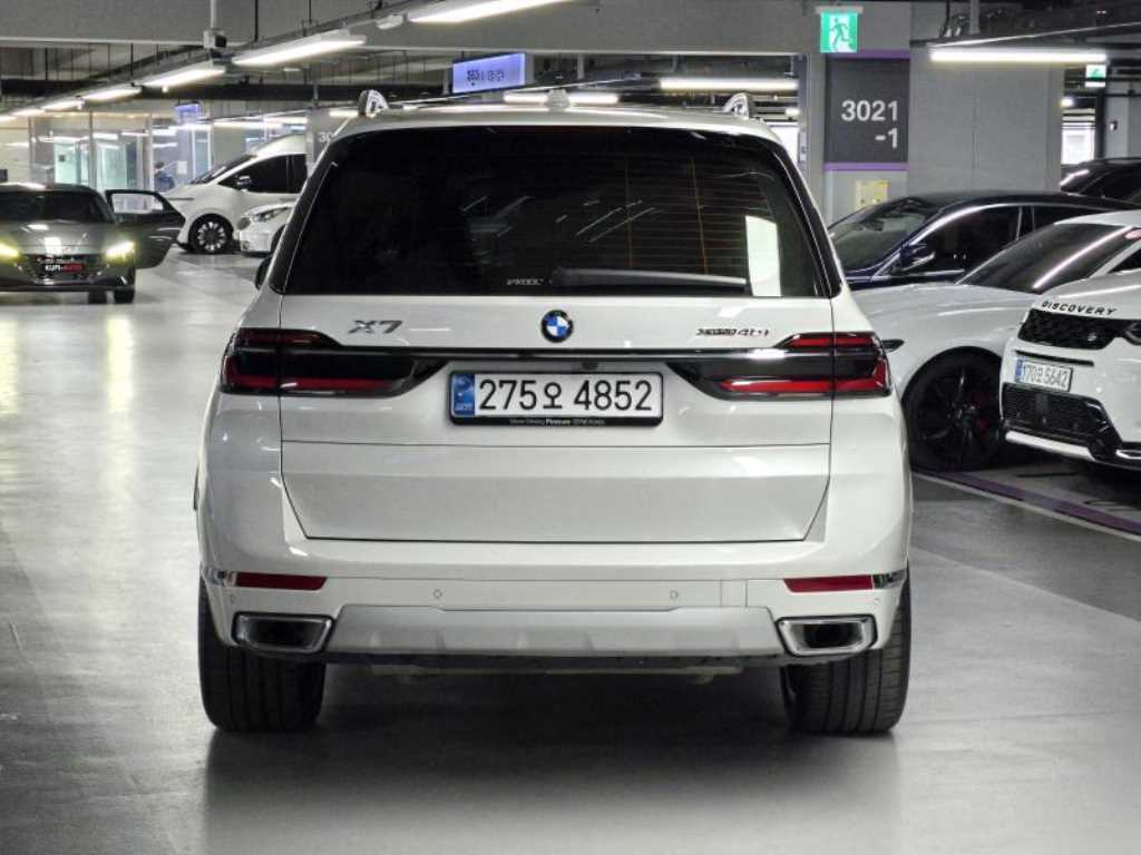 BMW X7 - Vista 5