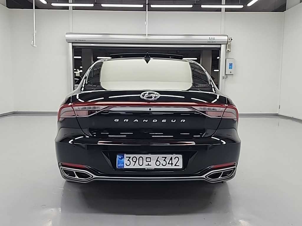 HYUNDAI Grandeur - Vista 3