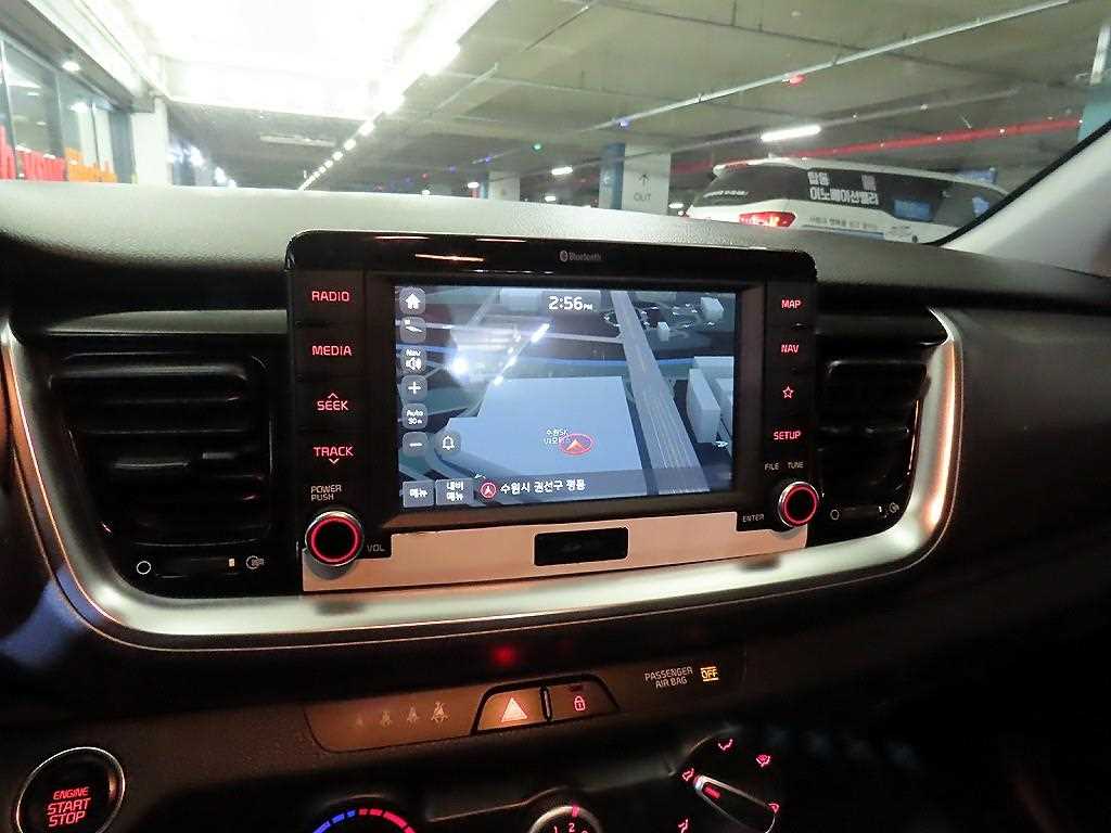 KIA Stonic 2018 Azul - Importación desde Corea - HF Imports Iquique - Foto 13