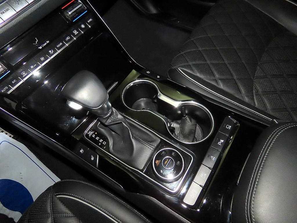 KIA Mohave - Vista 12